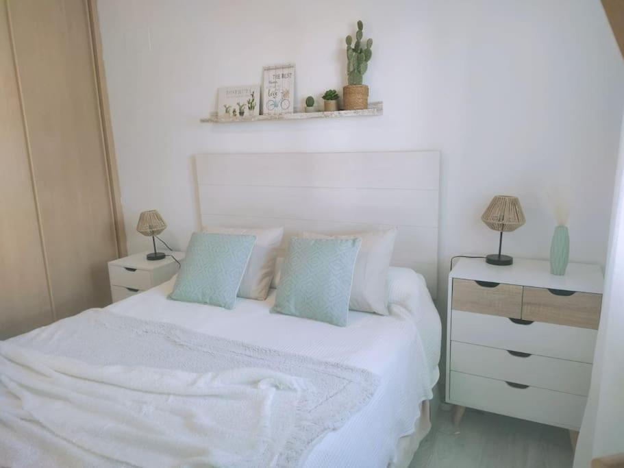 Moderno Apartamento En Oliva Nova Golf & Met Extérieur photo